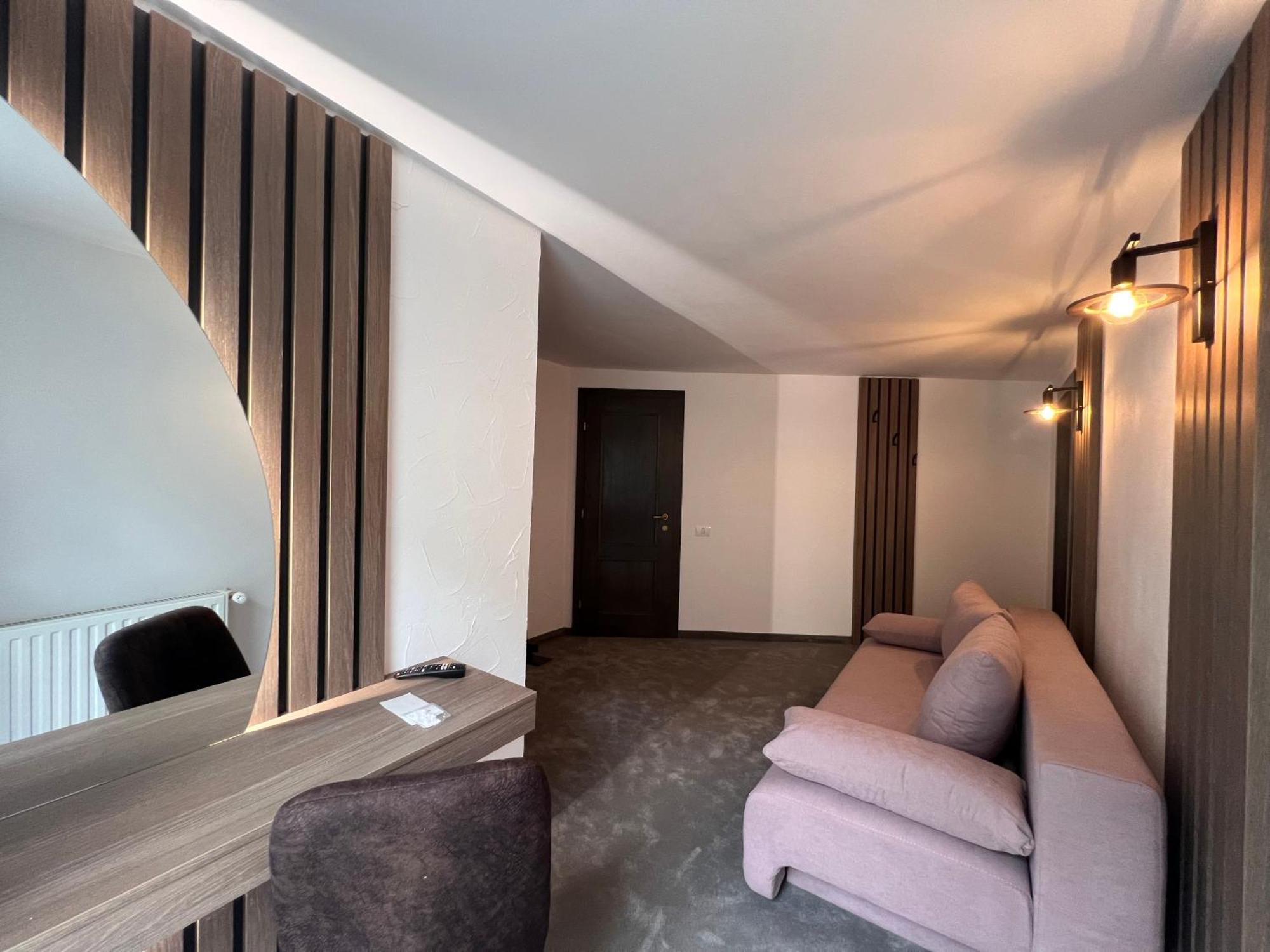 Regina Muntilor A Hotel Моечу де Жос Екстериор снимка