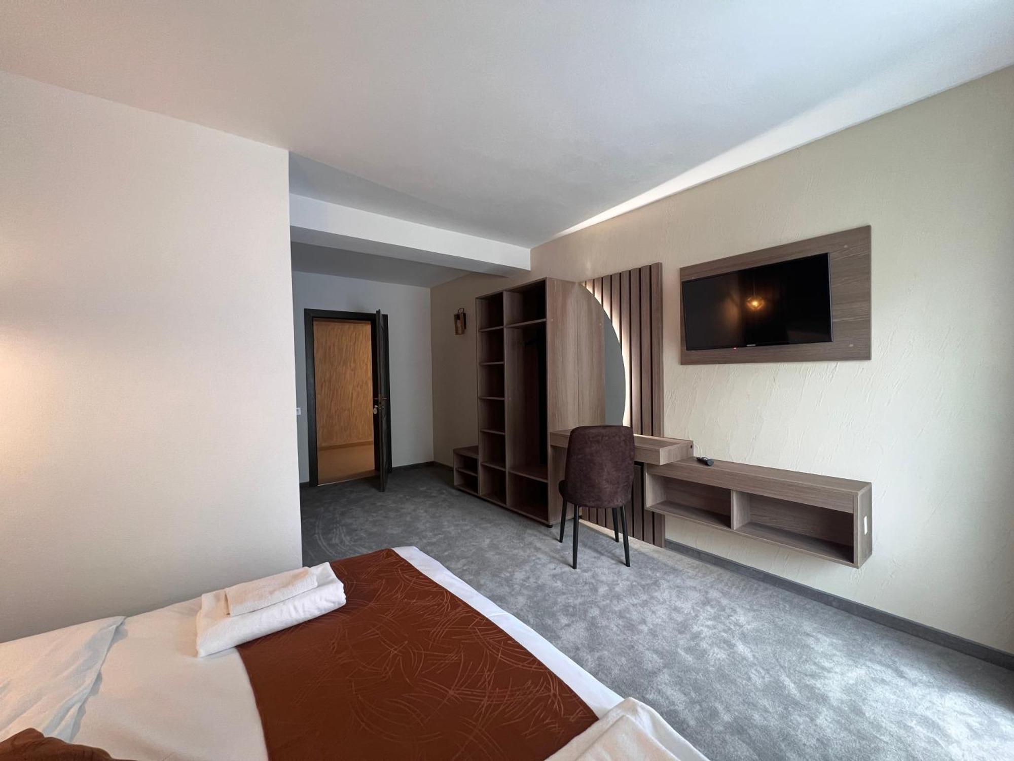 Regina Muntilor A Hotel Моечу де Жос Екстериор снимка