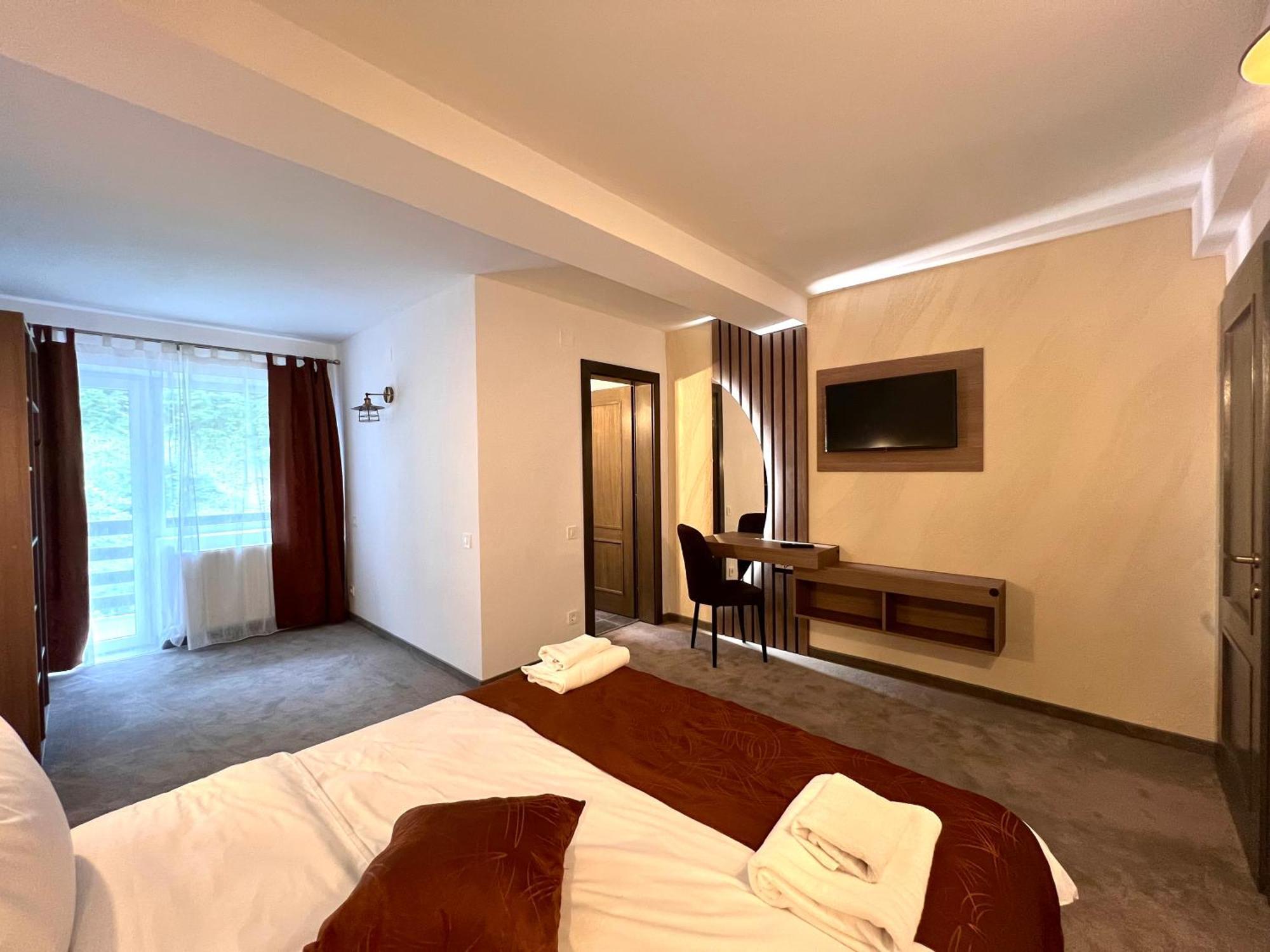Regina Muntilor A Hotel Моечу де Жос Екстериор снимка