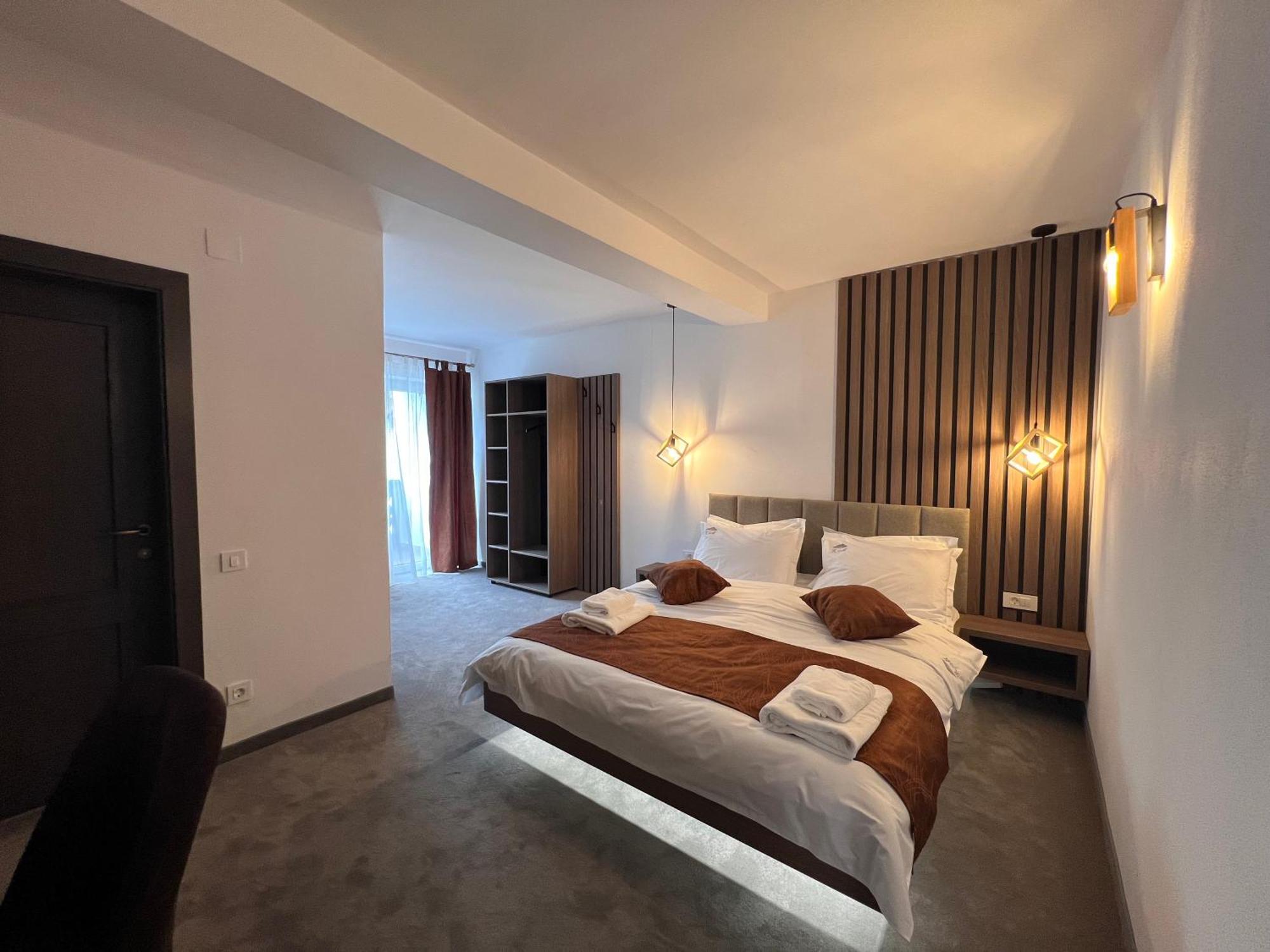 Regina Muntilor A Hotel Моечу де Жос Екстериор снимка